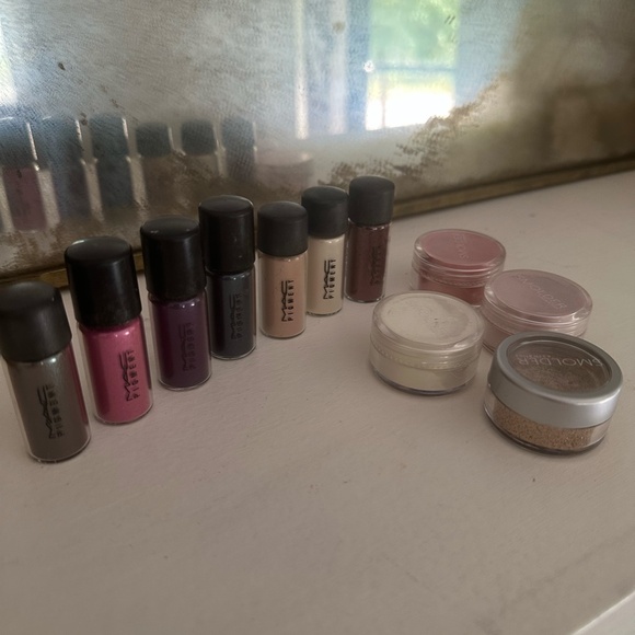 11x MAC Pigments & Smolder Cosmetics Bundle - MUA RETIREMENT SALE! - Picture 3 of 4